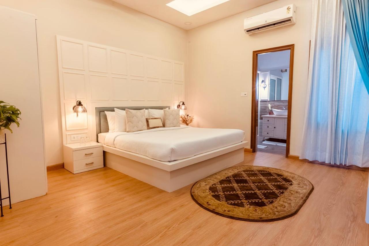 Silver Leaf Apartments Amritsar Buitenkant foto
